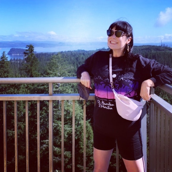 Meet Kate 👵🏼🪴 - Picture 5 of 12